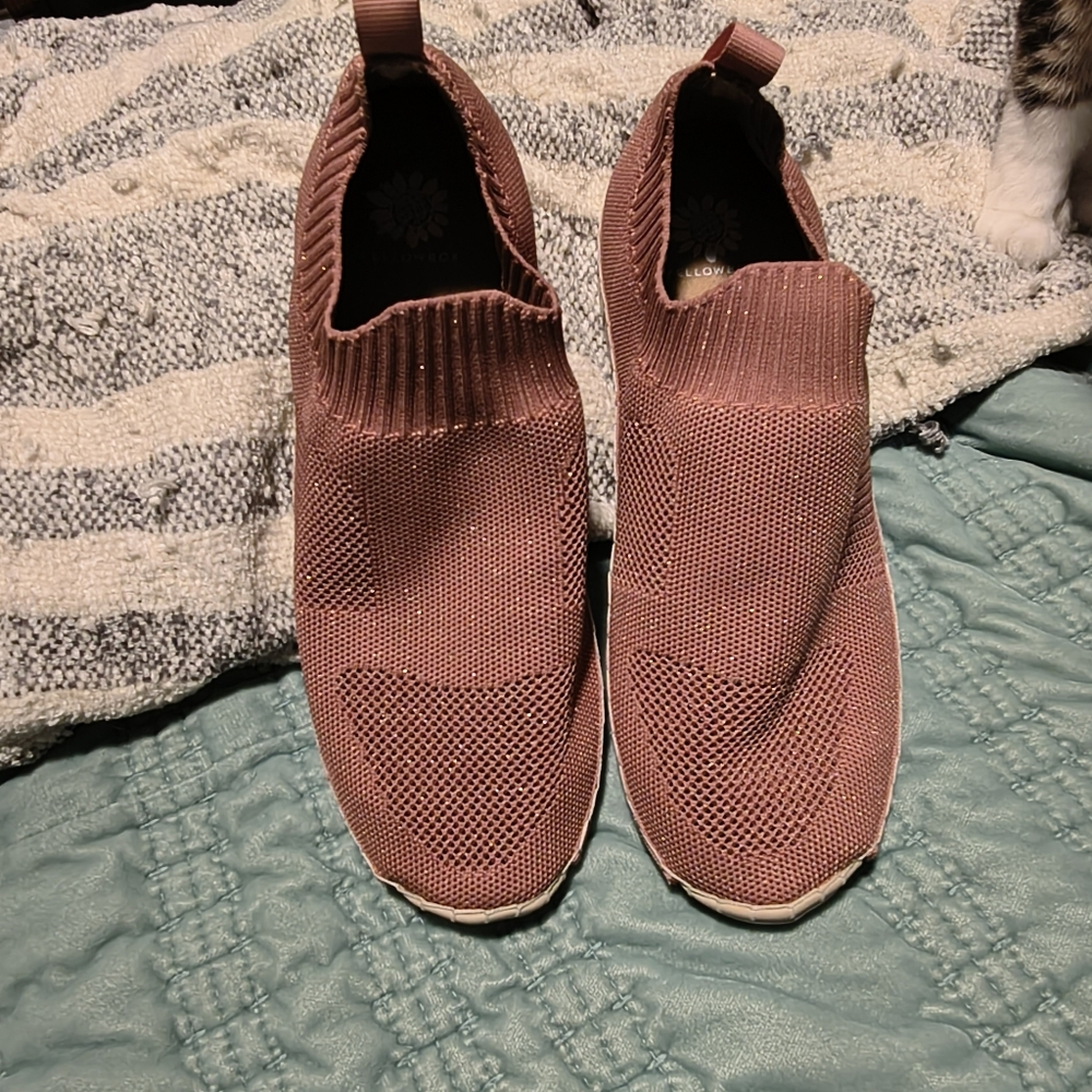 Yellow Box Slip-On Knit Sneakers in Pink